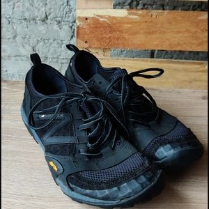New Balance Minimus US Men's 9 Vibram Soles